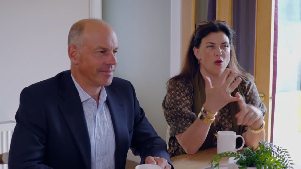 Kirstie and Phil's Love It or List It S08E03 - Lothianburn