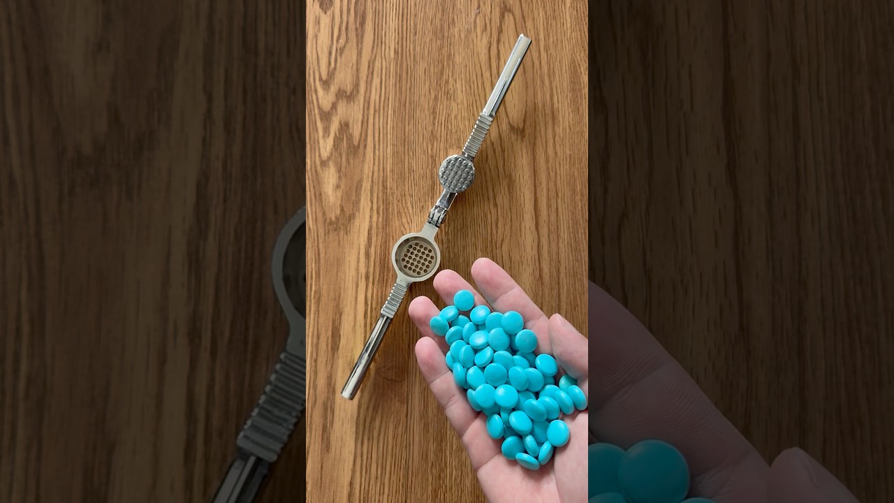 Blue Magic 🍭💙 #pineapple #asmr #satisfying #blue
