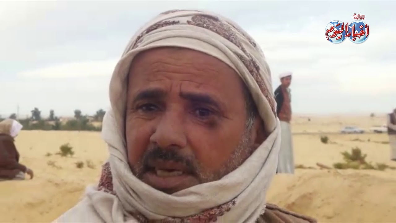 أخبار اليوم |  مشاهد مؤثرة أمام مقابر شهداء مسجد الروضة