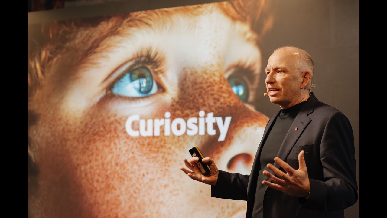 CX Day 2025: Get ready für die 30er – Ein Blick in die Zukunft der Technologie und Business-Modelle