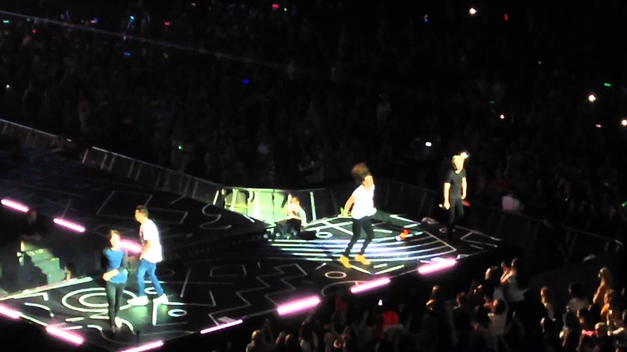 One Direction - Act My Age (The Hydro, Glasgow)