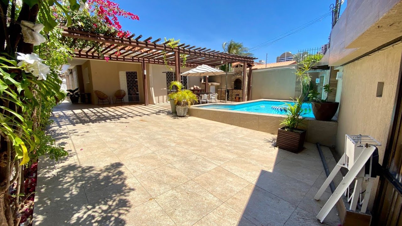 Casa plana à venda na parte nobre do bairro Papicu | Fortaleza - CE