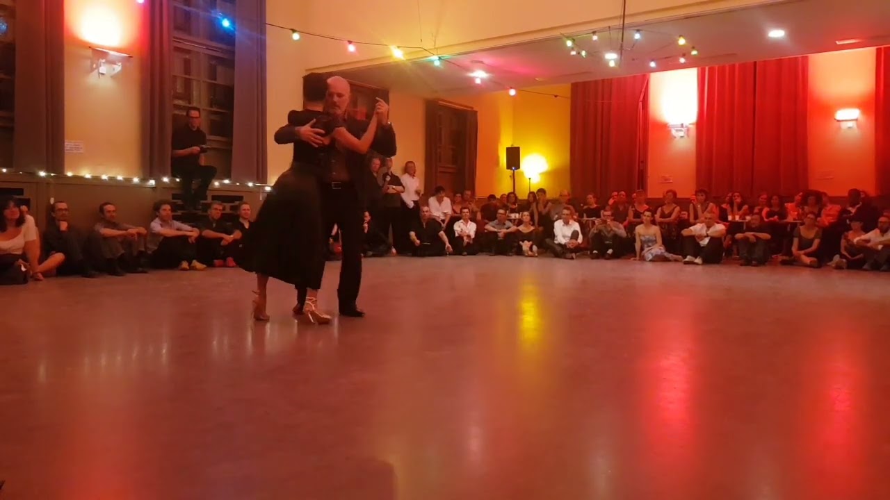 Yailet  Suarez  e Alberto  Colombo. Tango "No nos veremos  nunca" Juan D'Arienzo