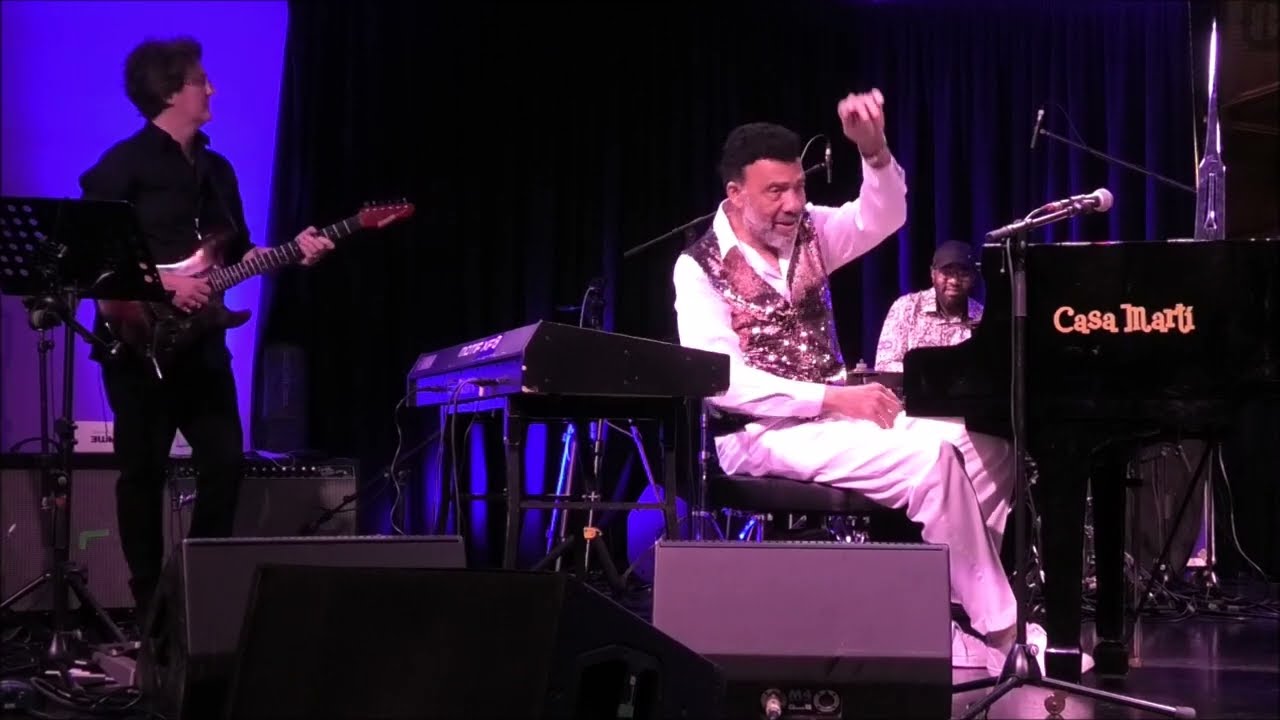 The Sweetest Taboo - Bobby Lyle at 9. Mallorca Smooth Jazz Festival (2022)