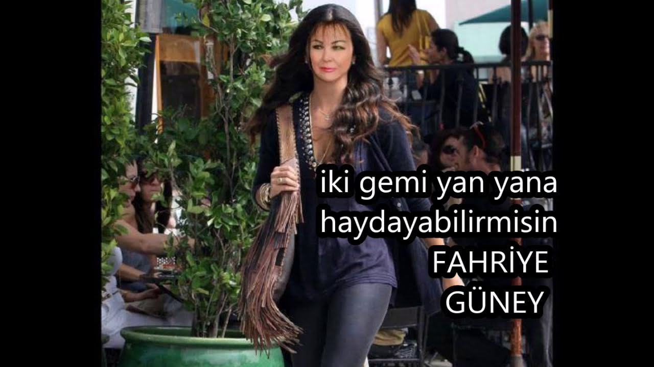 İKİ GEMİ YAN YANA --   FAHRİYE GÜNEY