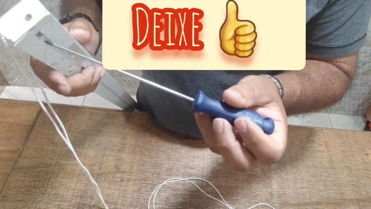 Como trocar o carrinho do trilho da Persiana Vertical?