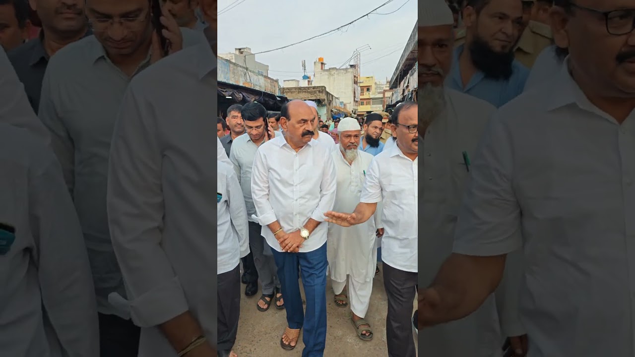 ఆంధ్రప్రదేశ్ రాష్ట్ర న్యాయశాఖ మరియు మైనారిటీ సంక్షేమ శాఖ మంత్రివర్యులు NMD ఫరూక్ గారు