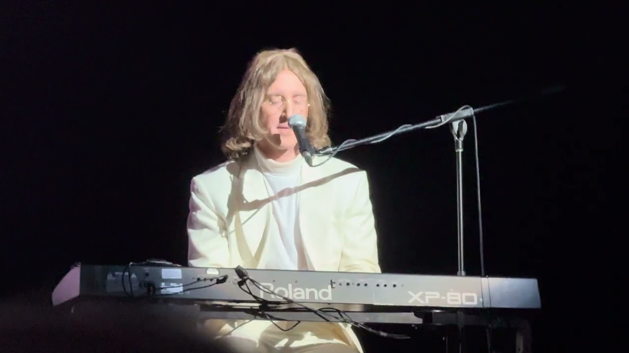 Imagine - @FabFourVideos - Windsor, ON, Feb 12, 2026. #thebeatles #johnlennon #beatles 