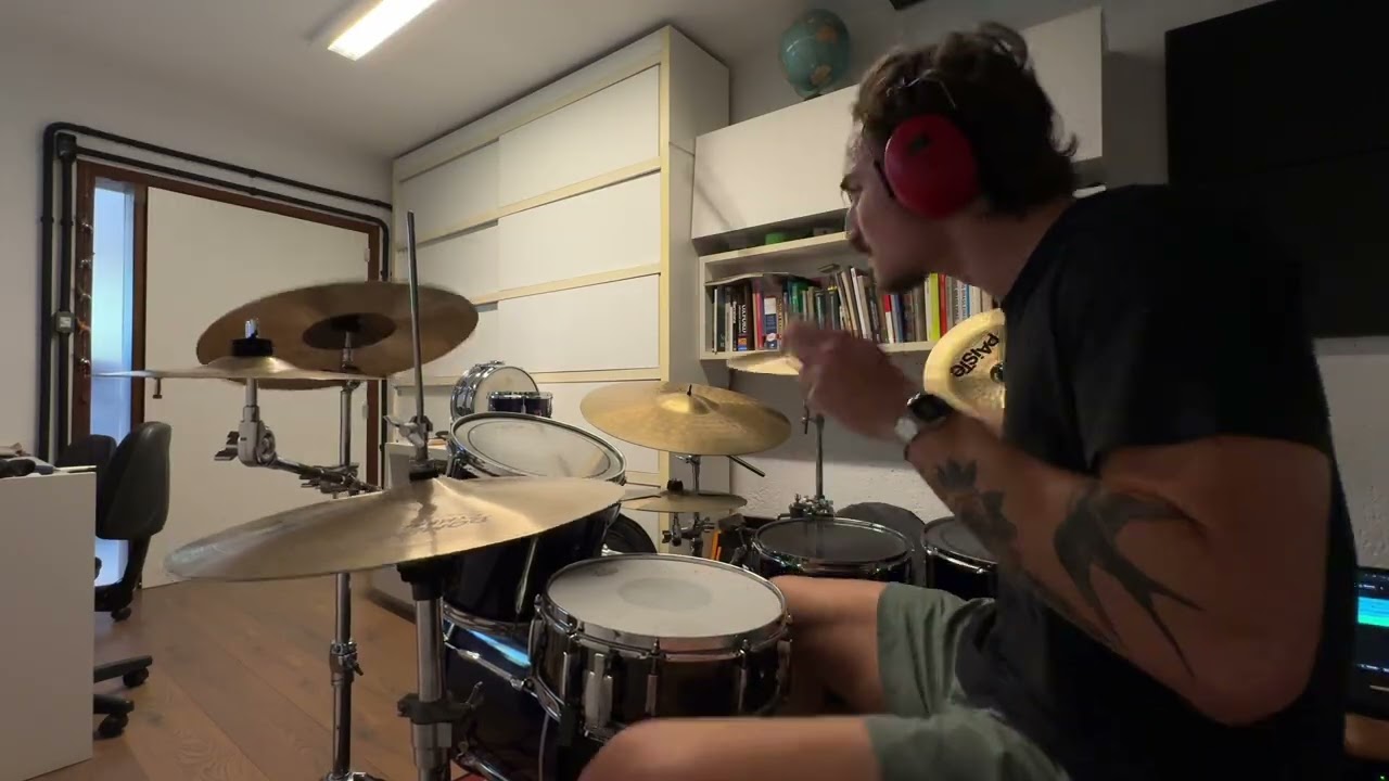 Mellowship Slinky in B Major - Red Hot Chili Peppers (Drum Cover)
