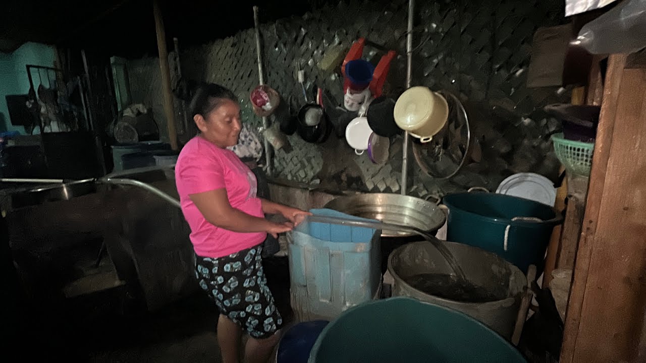 🚨URGENTE 11Pm  NO TENEMOS AGUA MI ABUELO 👴 JALA DEL POZO 🥹😭