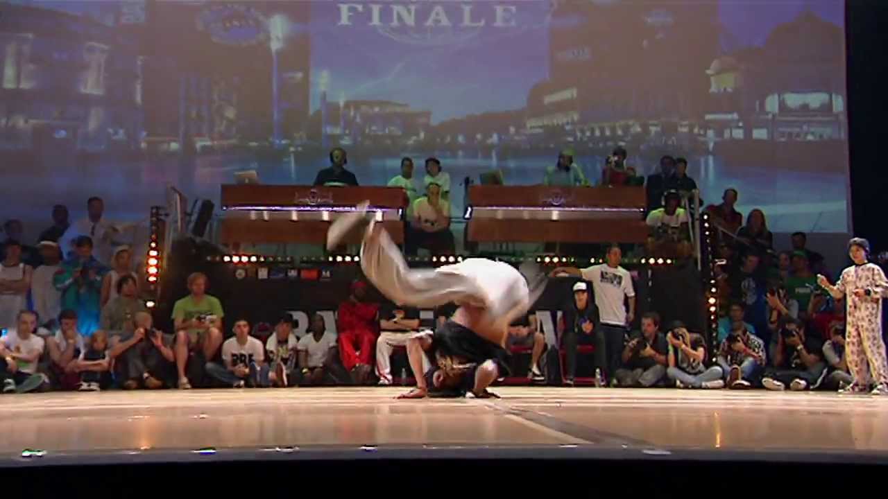 FINALE BOTY France 2010 - La Smala vs Pockemon