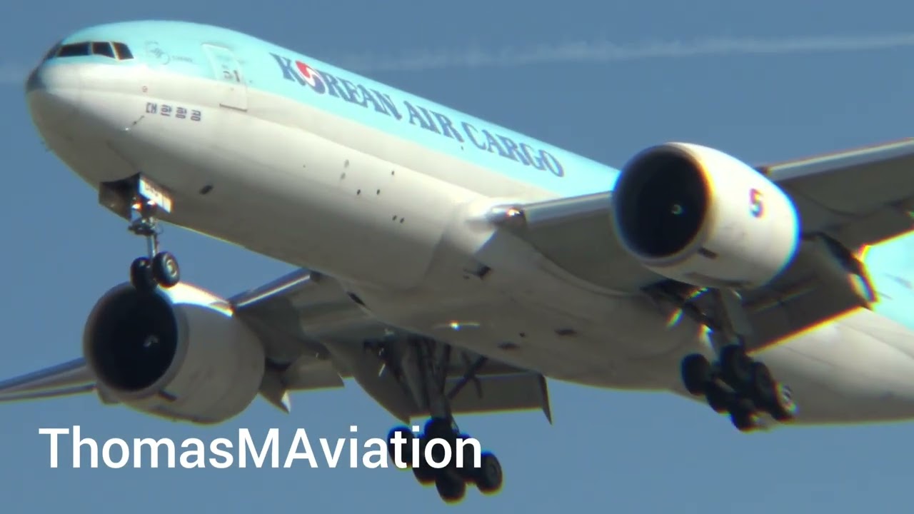 Korean Airlines Boeing 777(F)
