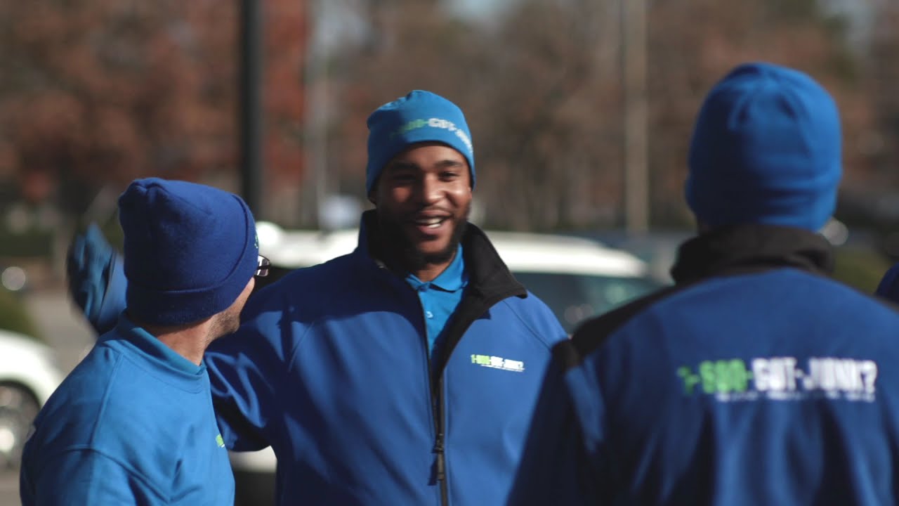What's it like working for 1-800-GOT-JUNK? | Day in the Life Employee Story (Ron)