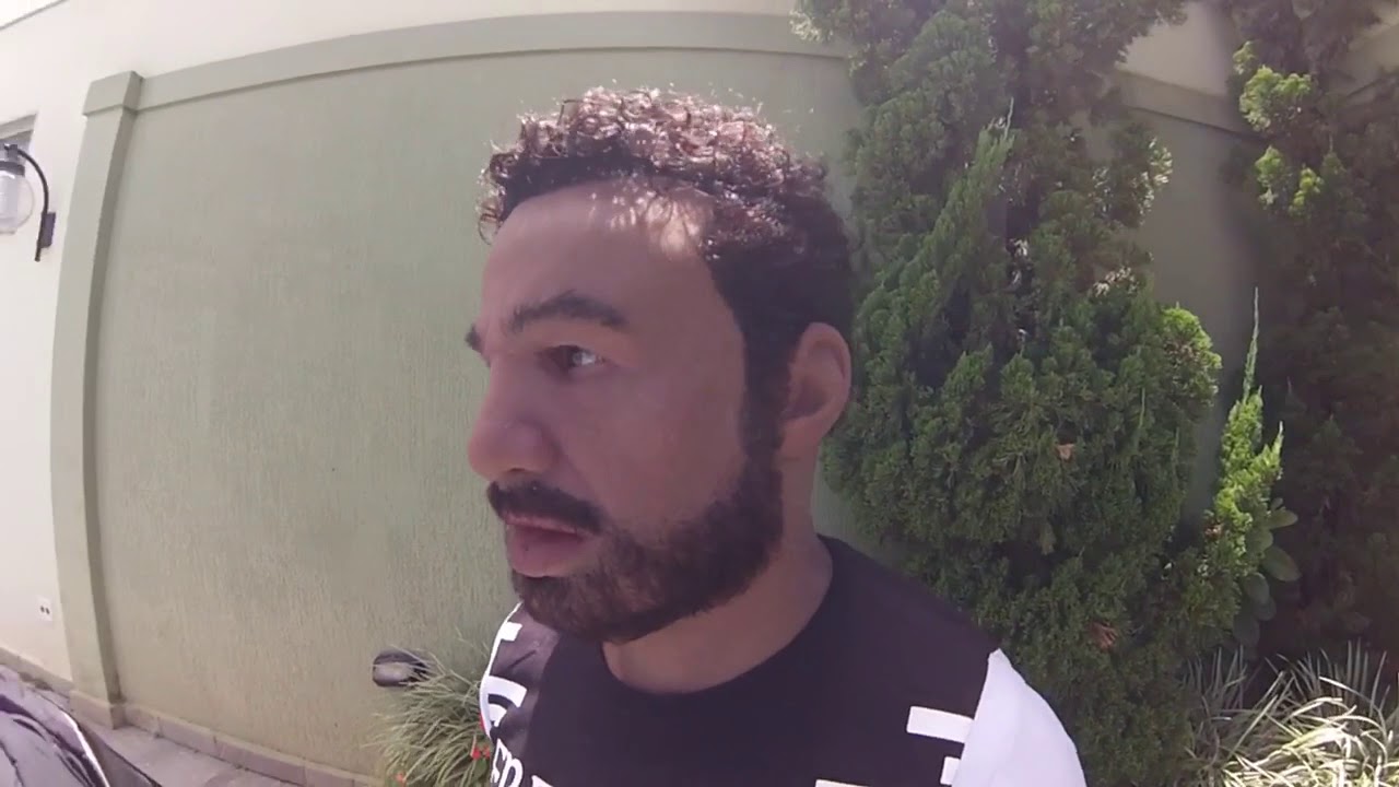 Disfarce com máscara de Silicone