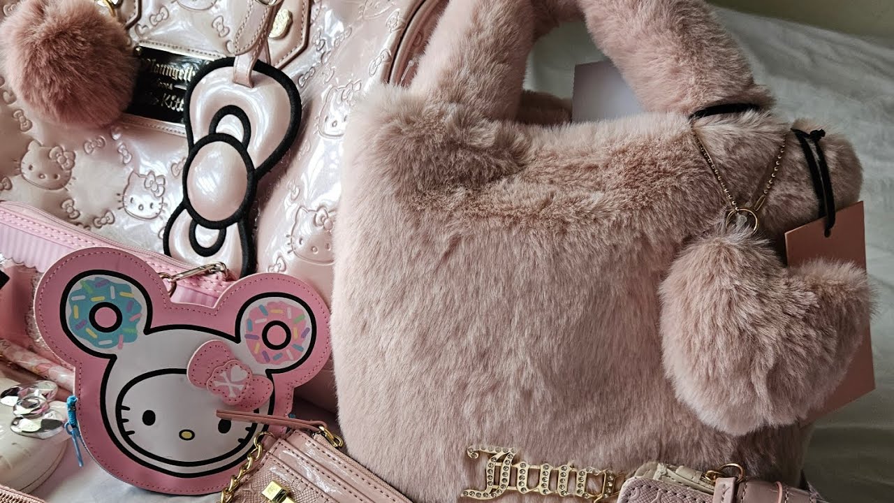 What's in my Hello Kitty Loungefly bag / plus new Juicy Couture Free Love furry blush satchel 🥰🎀