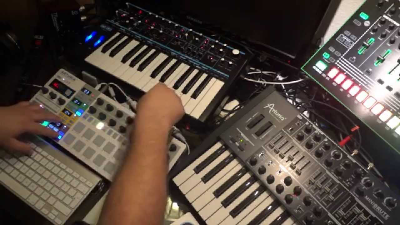 Using BeatStep Pro for Live Performing without any computers