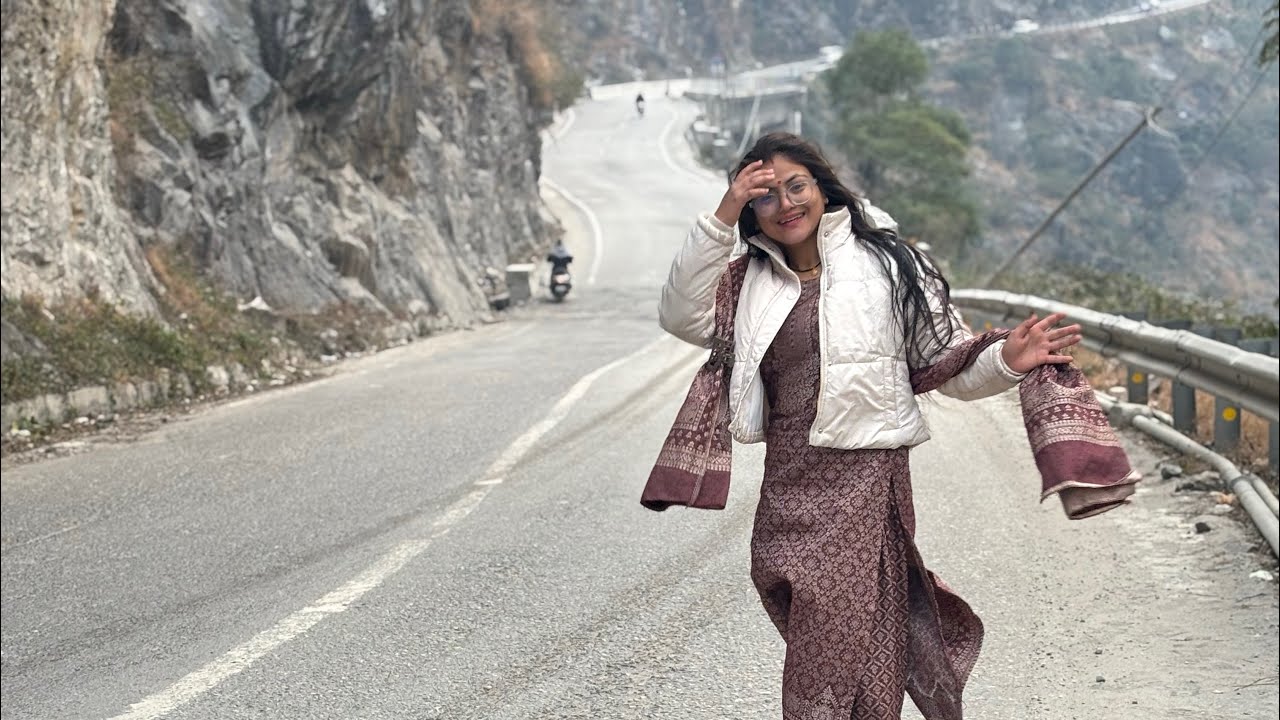 Ham gye Karnaprayag 😍🥰#pahado ki khubsurti 🌎🥰#ferwacouple #subscribemychannel #viralvideo vlog #ride