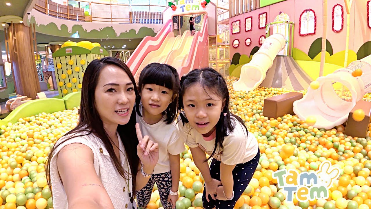 Main Mandi Bola, Perosotan dan Ayunan Jaring di Playground Anak TamTem
