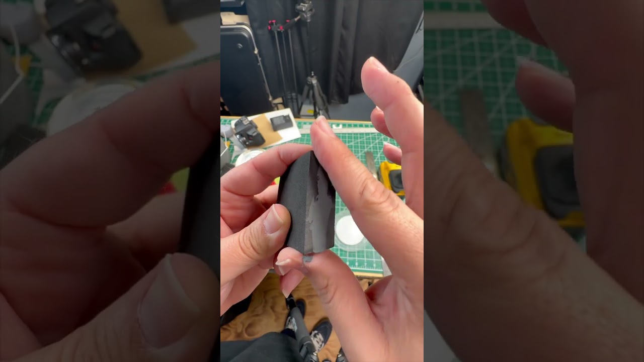 Использование пены для косплея для заполнения швов #diy #cosplaytips #cosplay #evafoam