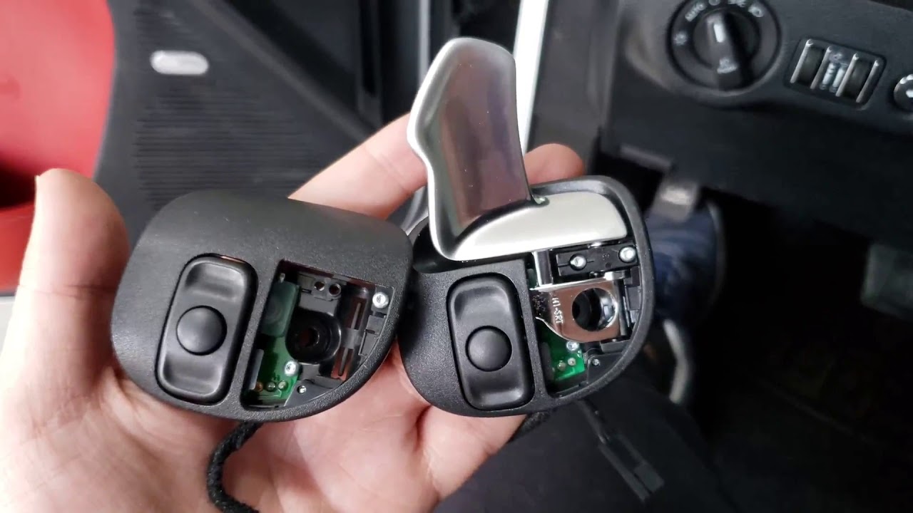 Cómo instalar Paletas de Cambios en un Dodge Challenger. How to install Paddle Shifters.
