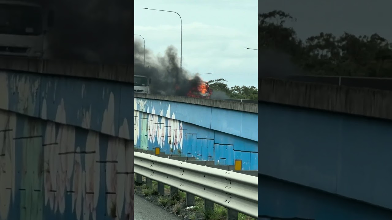 Brisbane Gateway Motorway Car Fire at Bracken Ridge- 14th Oct 2024 #channel7news #brisbane #carfire