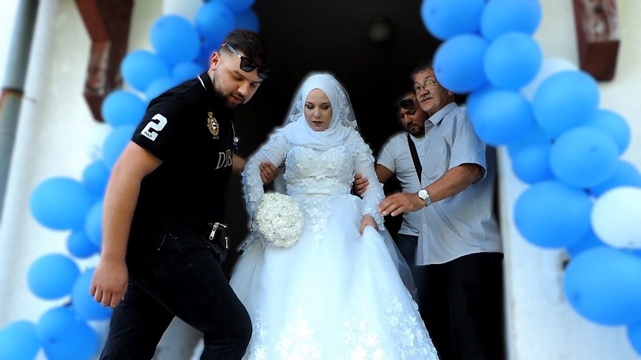 💐 Braća izvode mladu iz kuće – dirljiv porodični trenutak ❤️