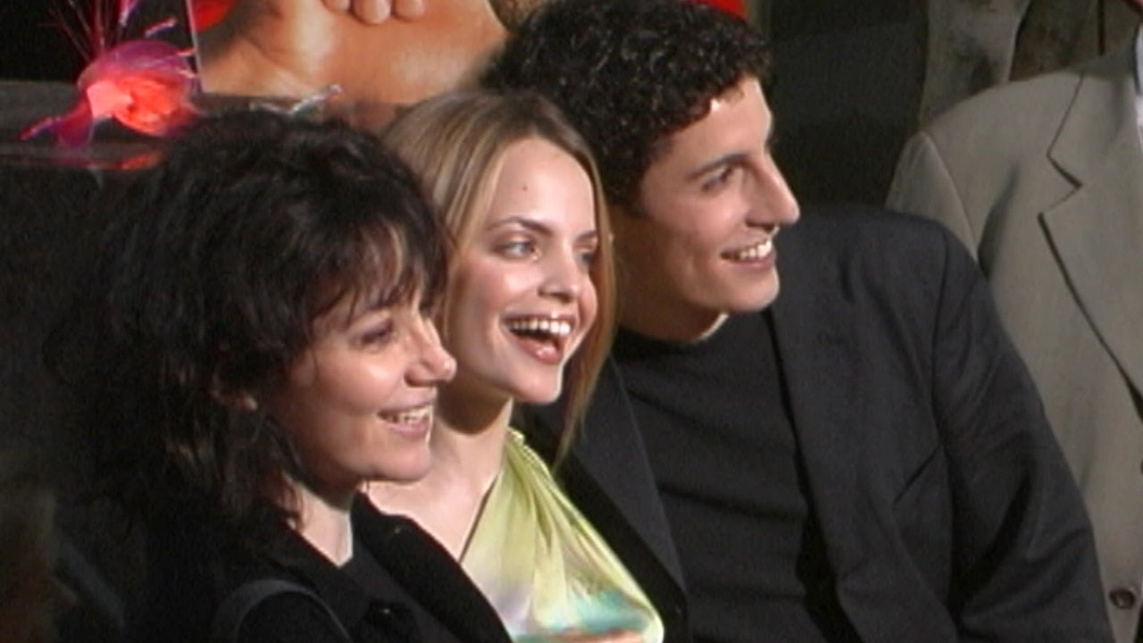 'Loser' Premiere 7-20-00