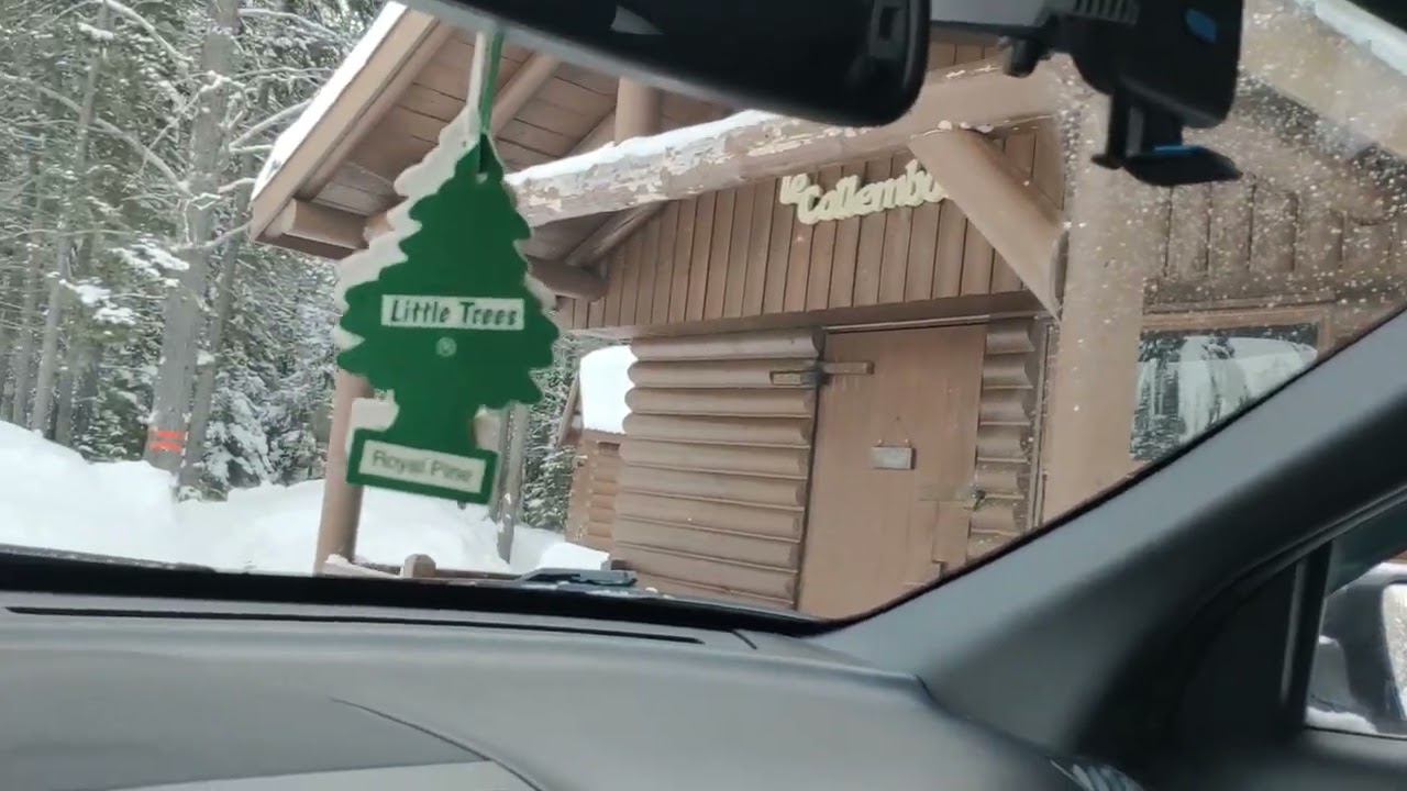 Arrivé a la SÉPAQ d'aiguebelle et se prendre 4 heures dans un banc de neige en sachant pas reculer.