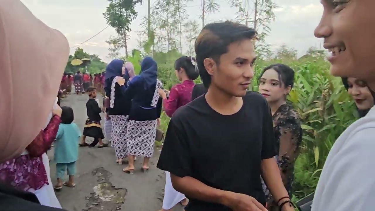 Acara Nyongkolan Nas & Wina Dusun Aikja