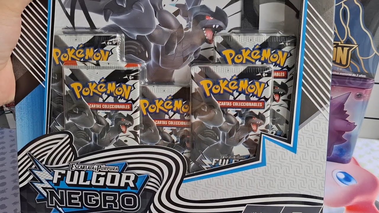 Nueva casa para mis cartitas!! Binder de Fulgor negro 💙✨