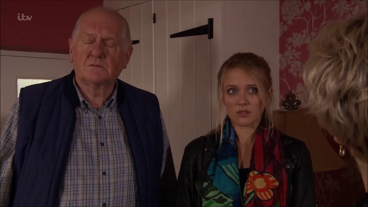 028 Rebecca & Chrissie White (15th November 2016) Rebecca Only