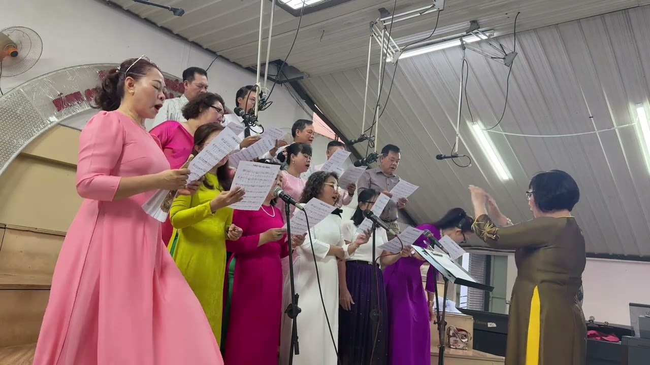 ĐẦU XUÂN CẦU CHO GIA ĐÌNH - PHANXICÔ | Ca Đoàn Cecilia | Gx. thái hòa