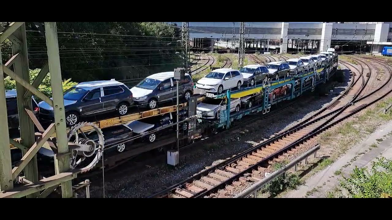 Autozug mit VW/Seat Tarraco unterwegs nach Austria.