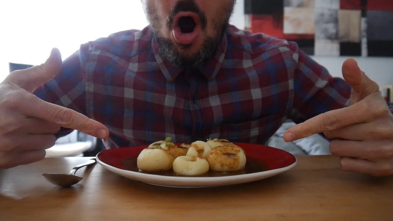 ASMR PO POLSKU – Kluski Śląskie + Sos Mięsny