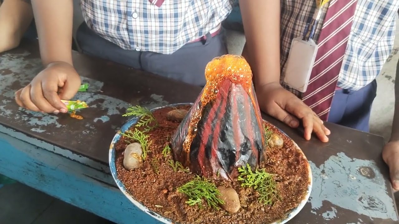 Volcano 🌋 project in science expo 