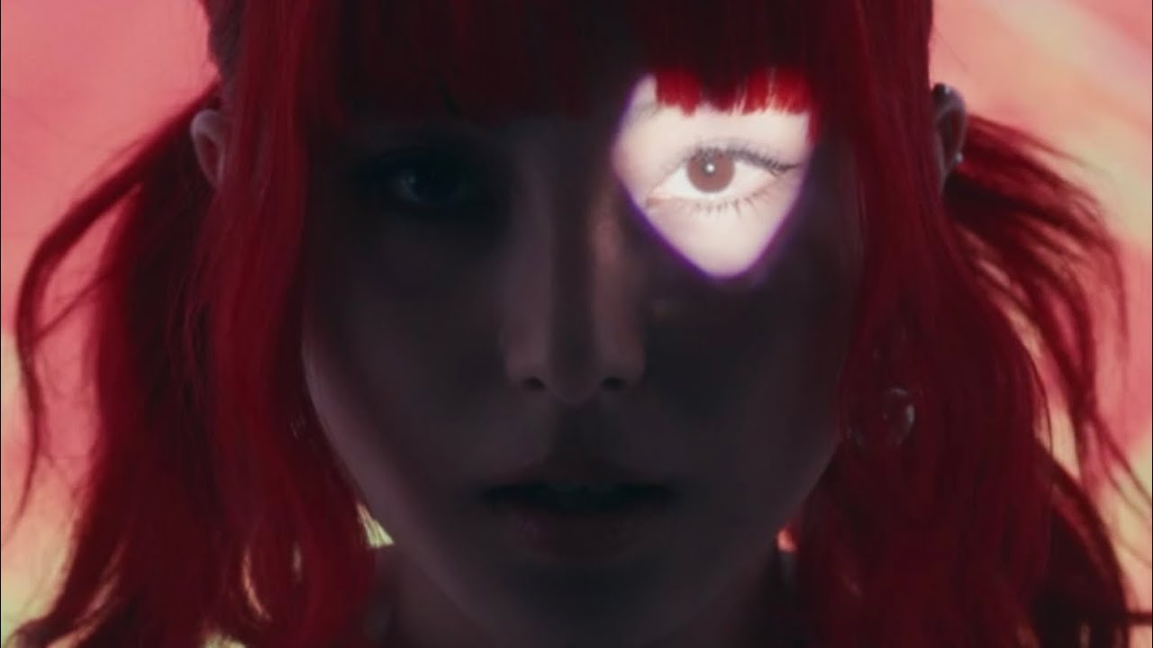 a子 - 朝が近い夜 : MUSIC VIDEO (Ako - Twilight)