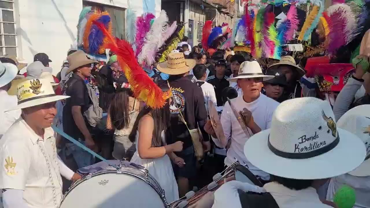 Предкарнавальный оркестр Тетельсинго Морелоса La Kordillera