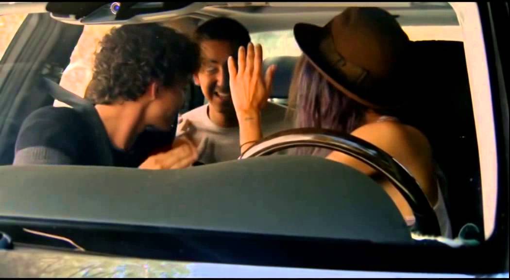 Robert Sheehan Chats Tourette's & L.A at JDIFF | Two Tube
