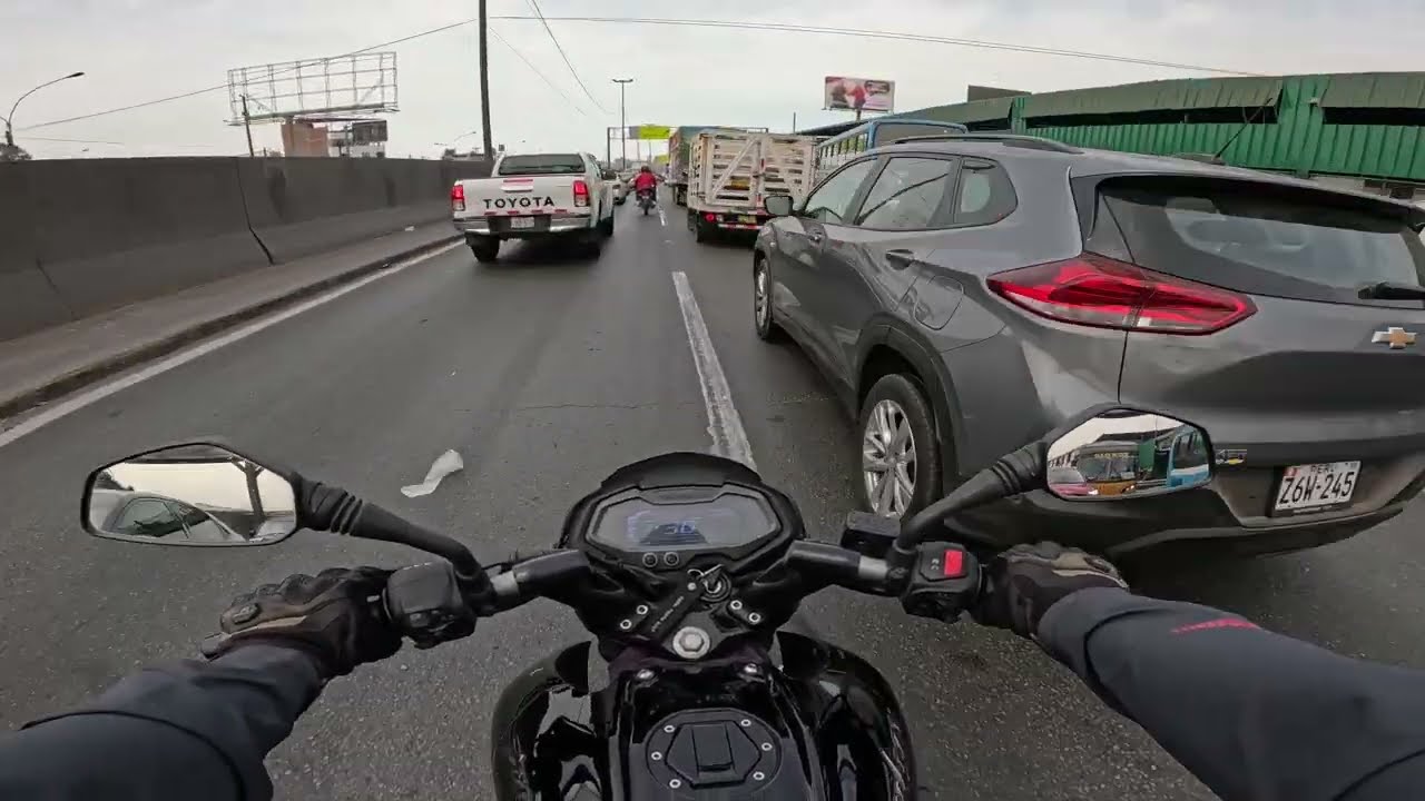 De Este a Norte: Santa Anita – Los Olivos en la Pulsar NS200 - Lima Perú