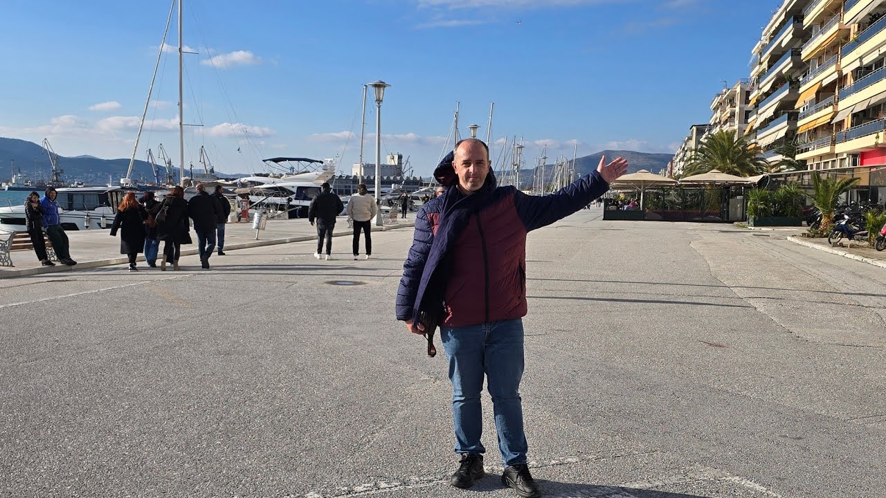 «Χριστουγεννιάτικη βόλτα στο Βόλο και πέσαμε πάνω σε γαϊδουράκια!»