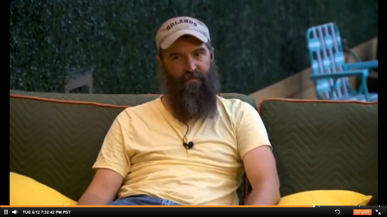 nicody in backyard 8/12/14 (cam 3)