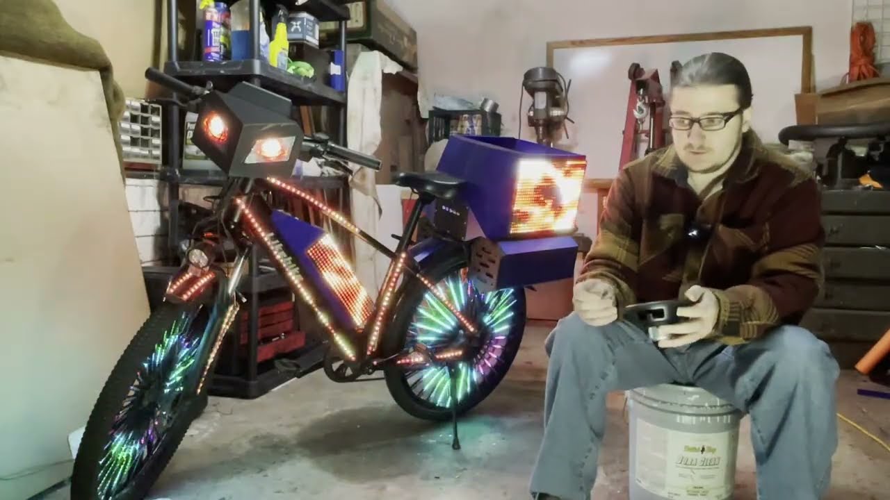 StrayLights Custom Electric Bike | Sound System & LED Showcase