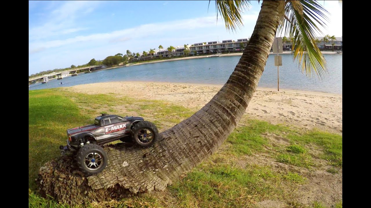 Traxxas E-Maxx Brushless Edition Beach 6s Lipo - 4K