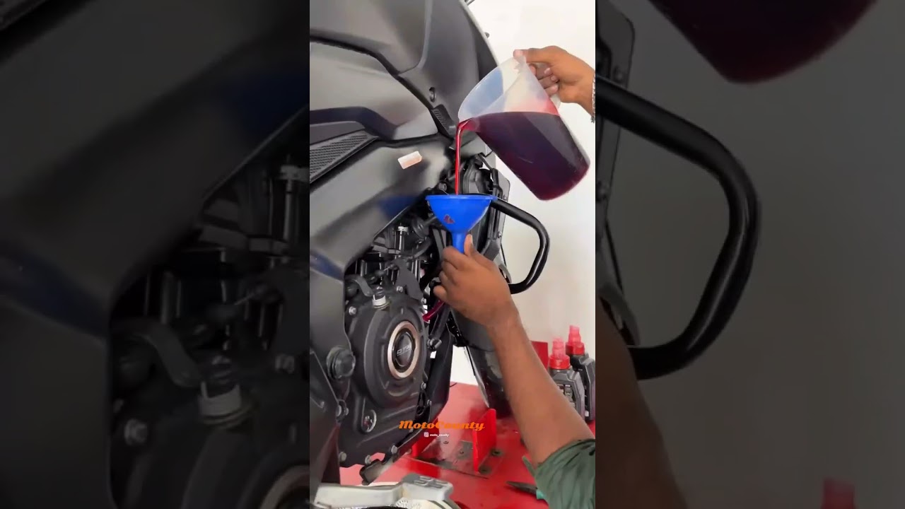 Motul 7100 10w50 Bajaj Dominar 400 🔥 🚀 #shorts