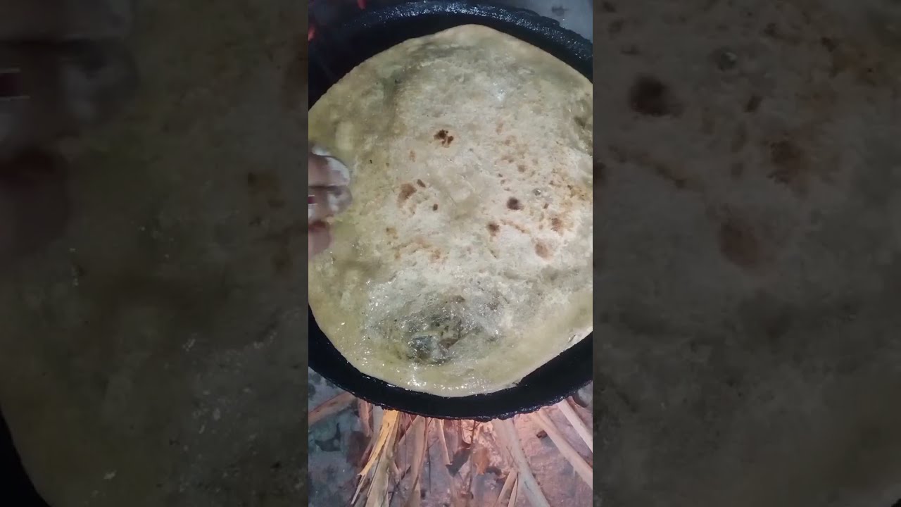 saag k parathy in village Style..authentic recipe.easy 2 Minute sag k prathy recipe by aashi kitchen