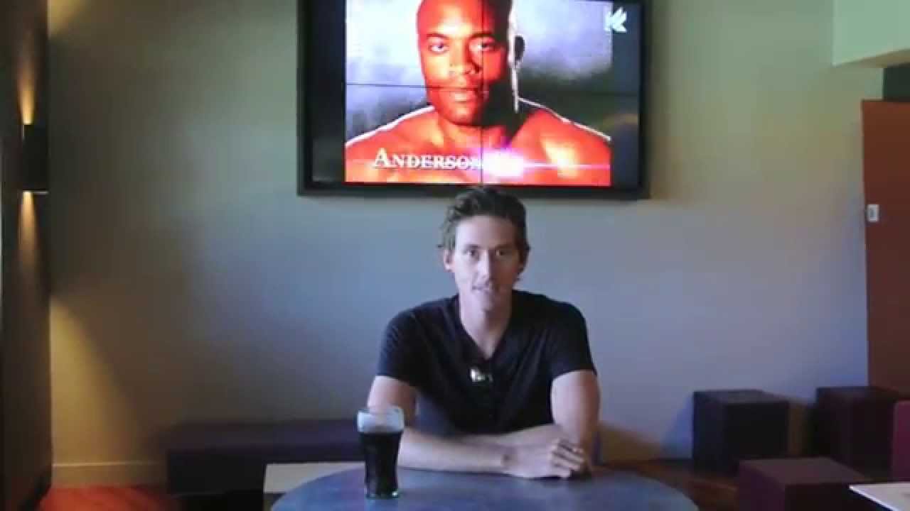 Alex Cudlin at Club Old Bar