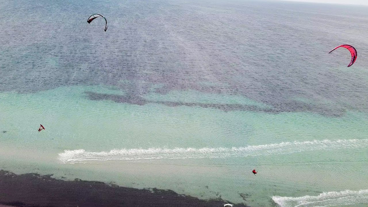 Playing in lo Stagnone Kitesurfing spot Sicily // Kite Lab