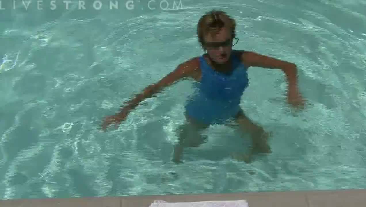 How to Do Leg Aquatic Exercises for Arthritis