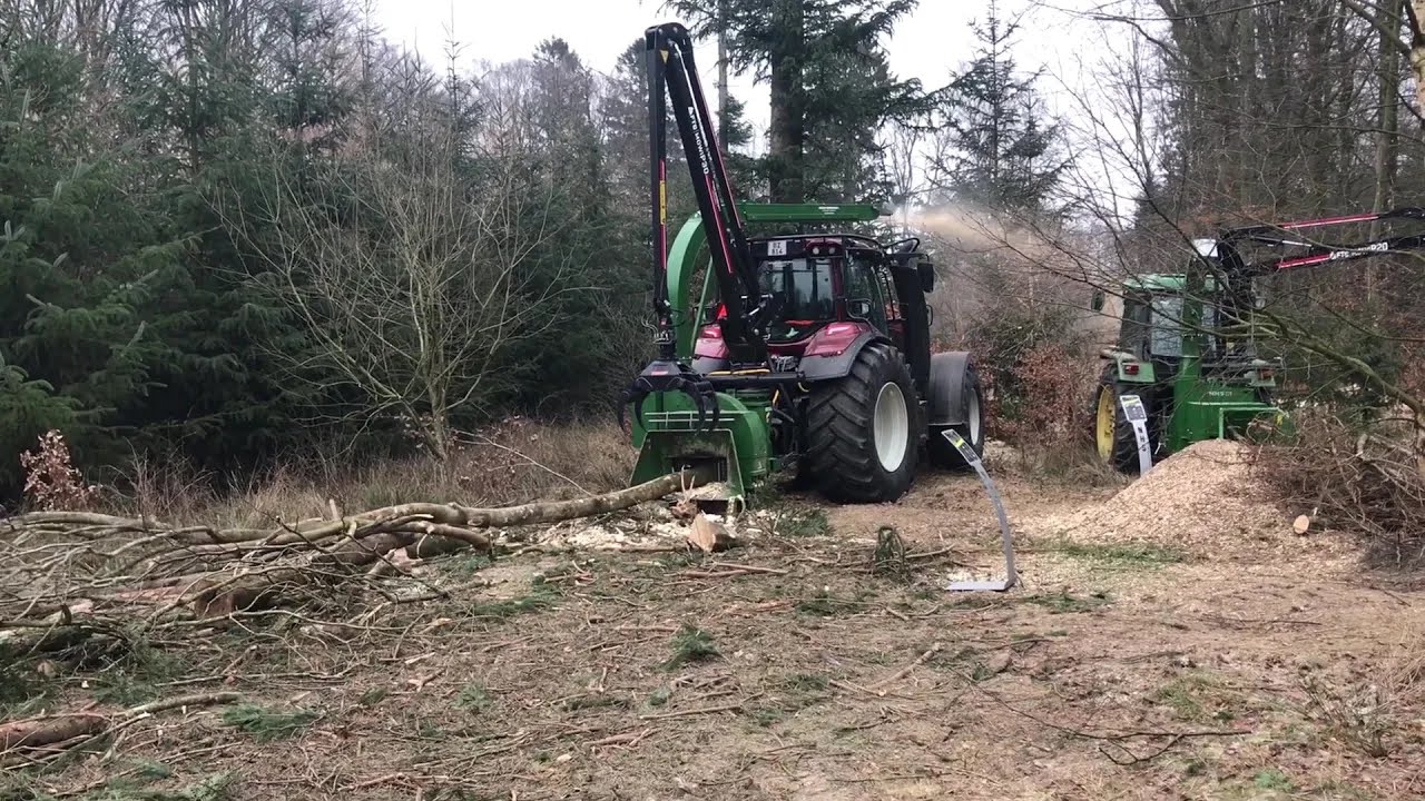 NHS 300f Wood chipper