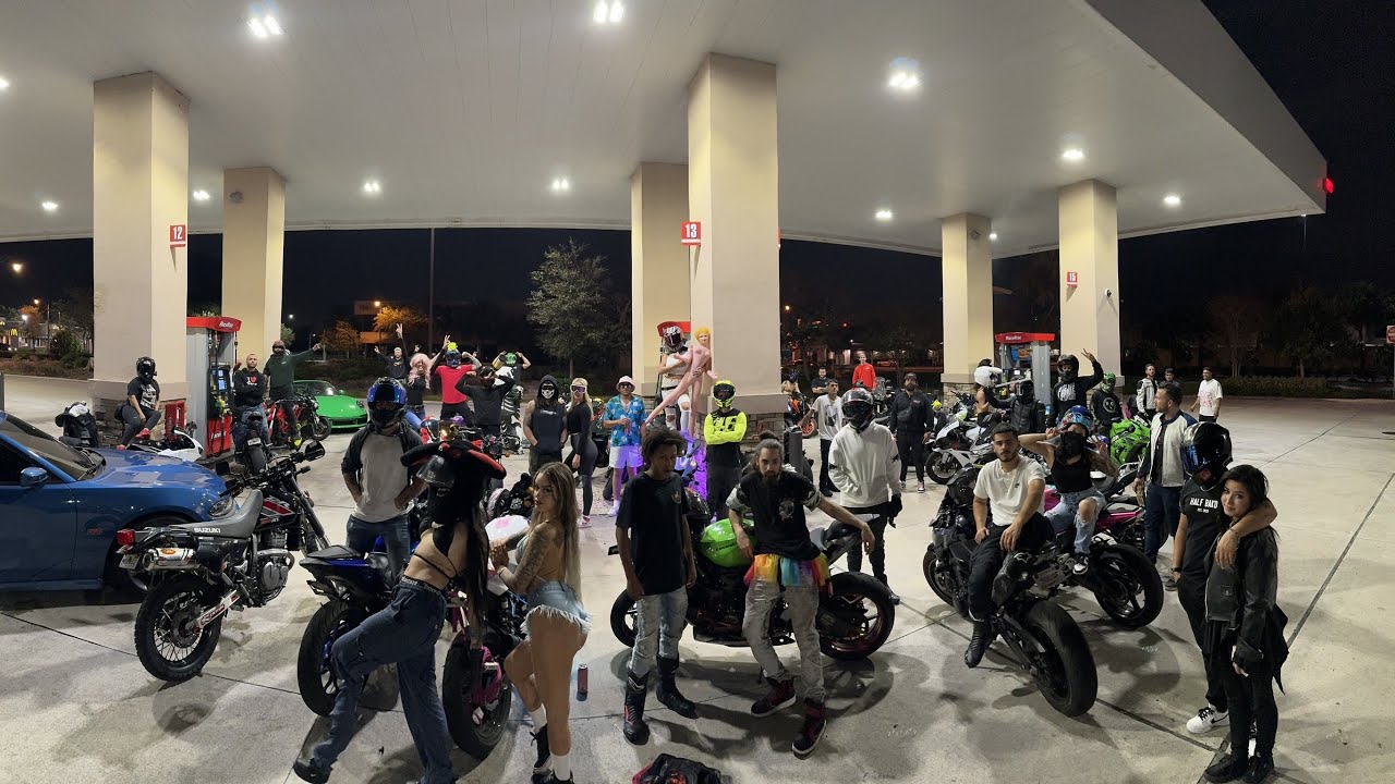 Mannequin challenge, motorcycle edition With 50 bikes in south Florida What’s your favorite bike ￼￼￼